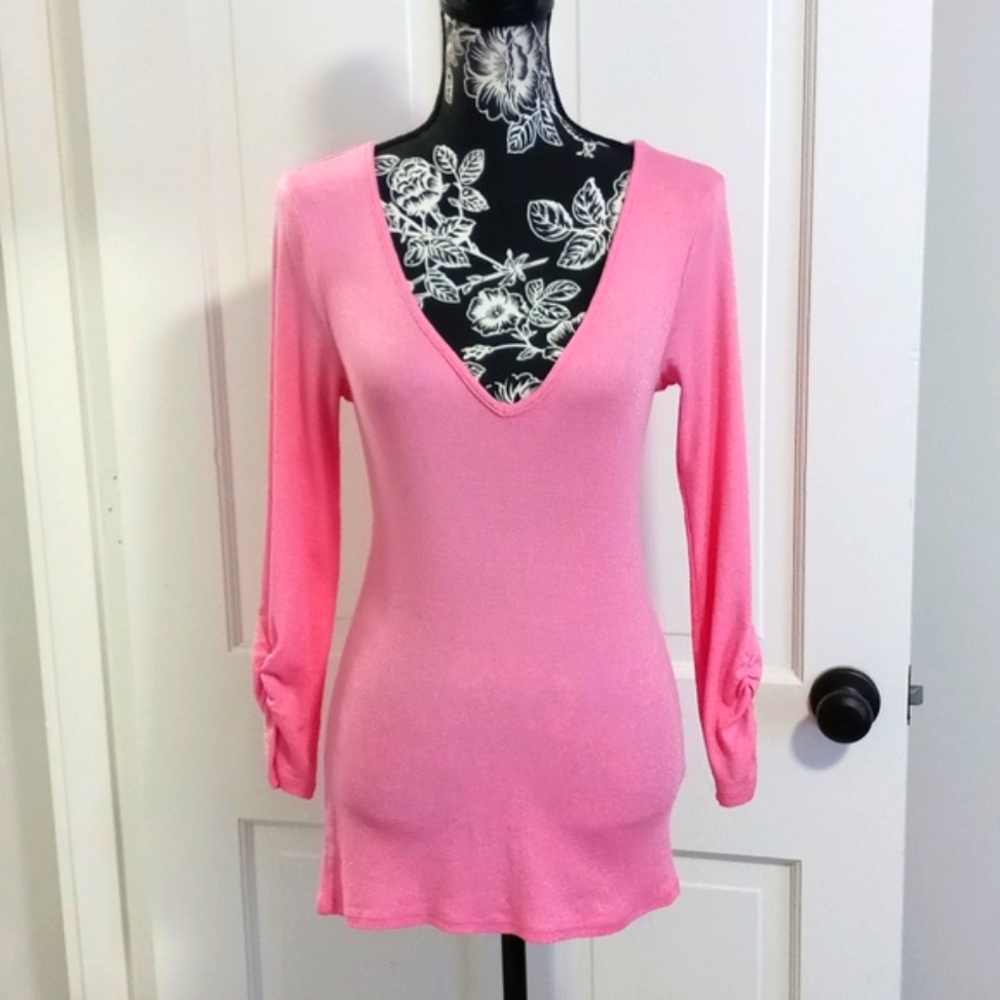 💗HTF Michael Stars💗 - Pink Shimmer L/S V-Neck Tee w/Ruched Sleeves